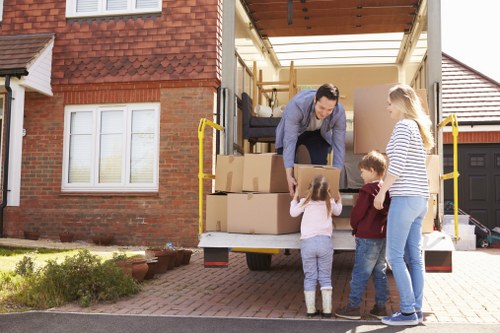 Moving truck service for homes and flats in Tooting